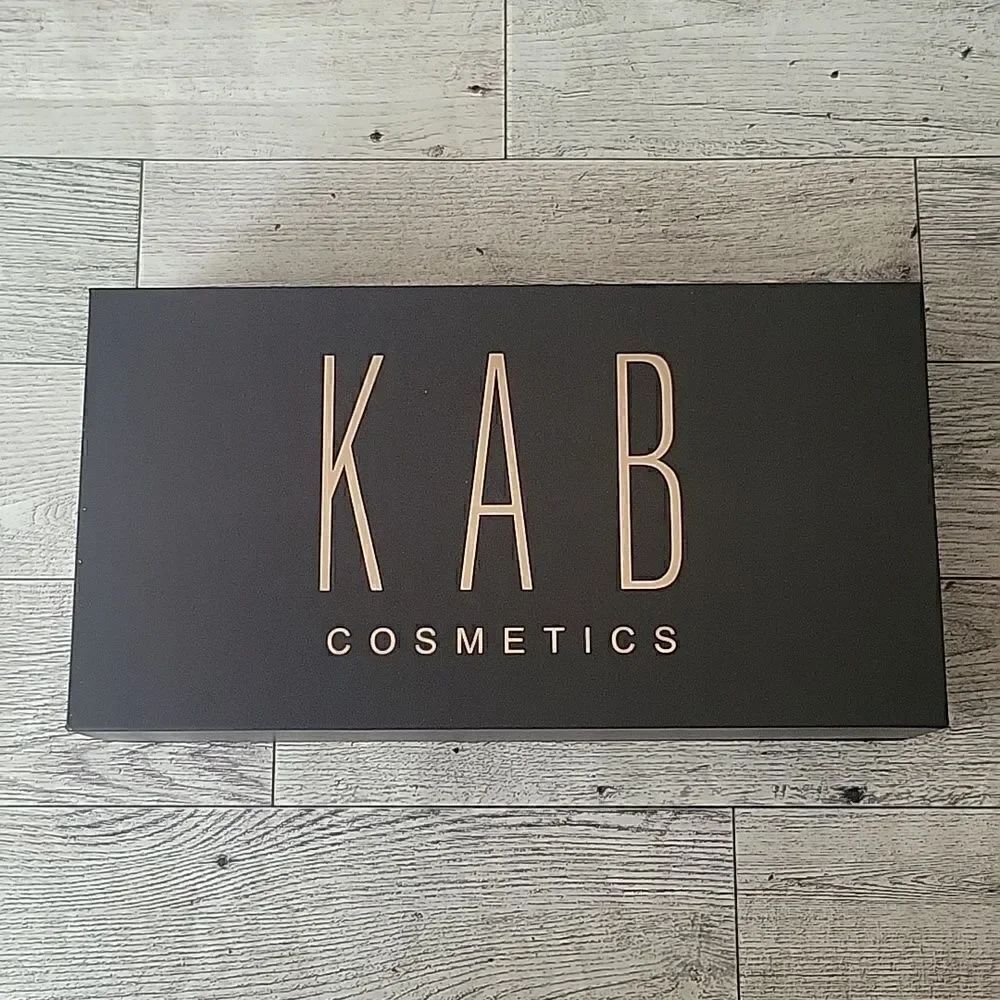 KAB Cosmetics Lip Kit Just 4 U